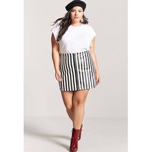 Black And White Striped Skirt. Forever 21+